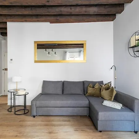 Casa De' Ferrari 1 By Welc