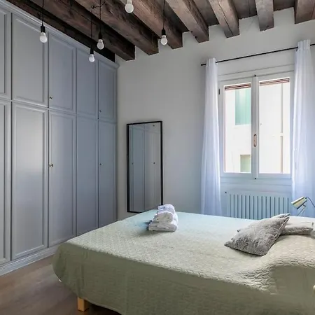 Casa De' Ferrari 1 By Welc * Treviso